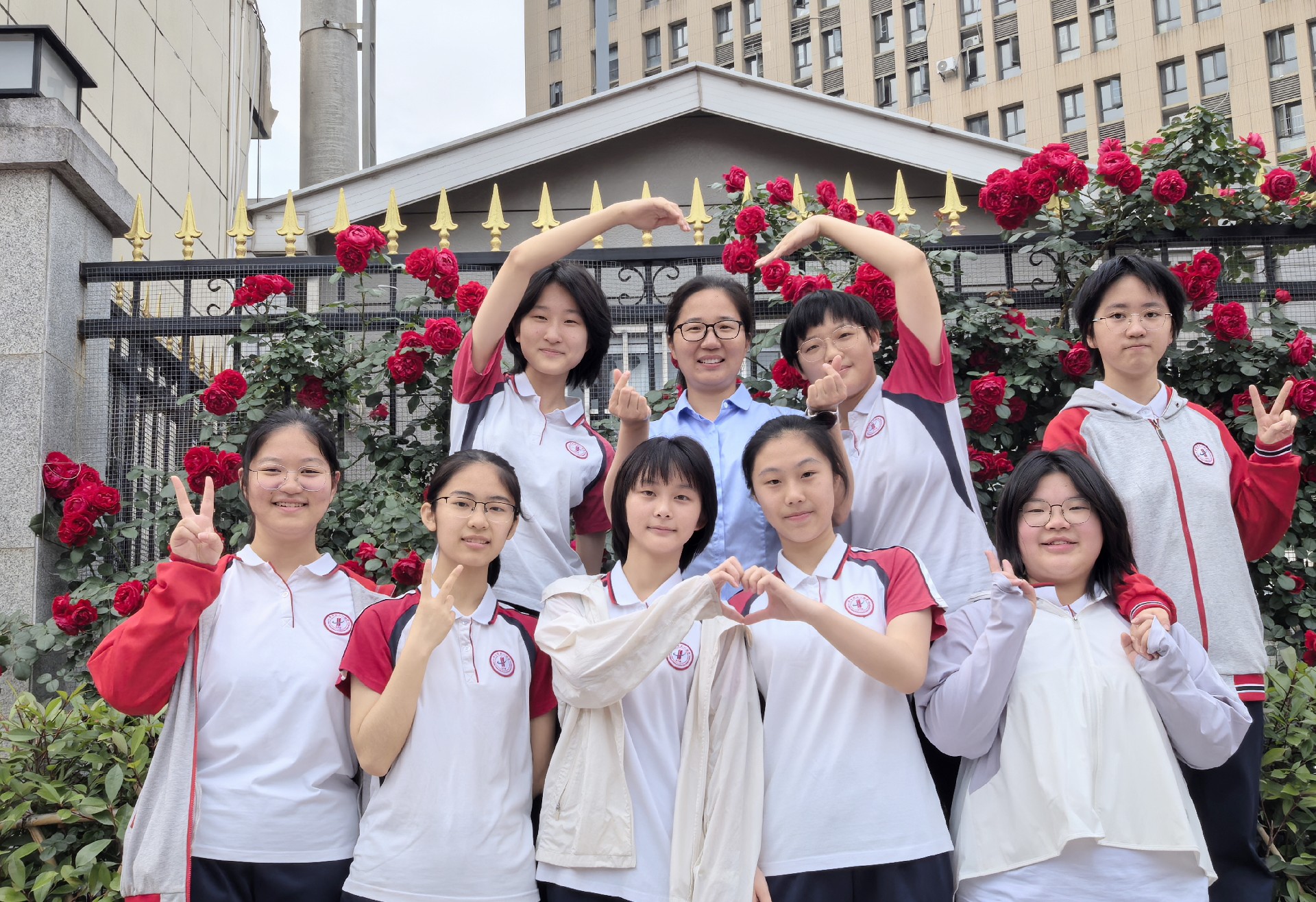 学生合影2.jpg